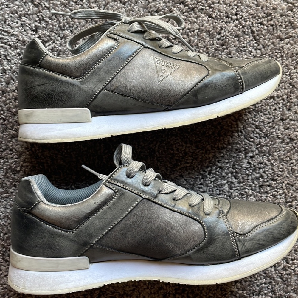 🌟GUESS sneakers🌟